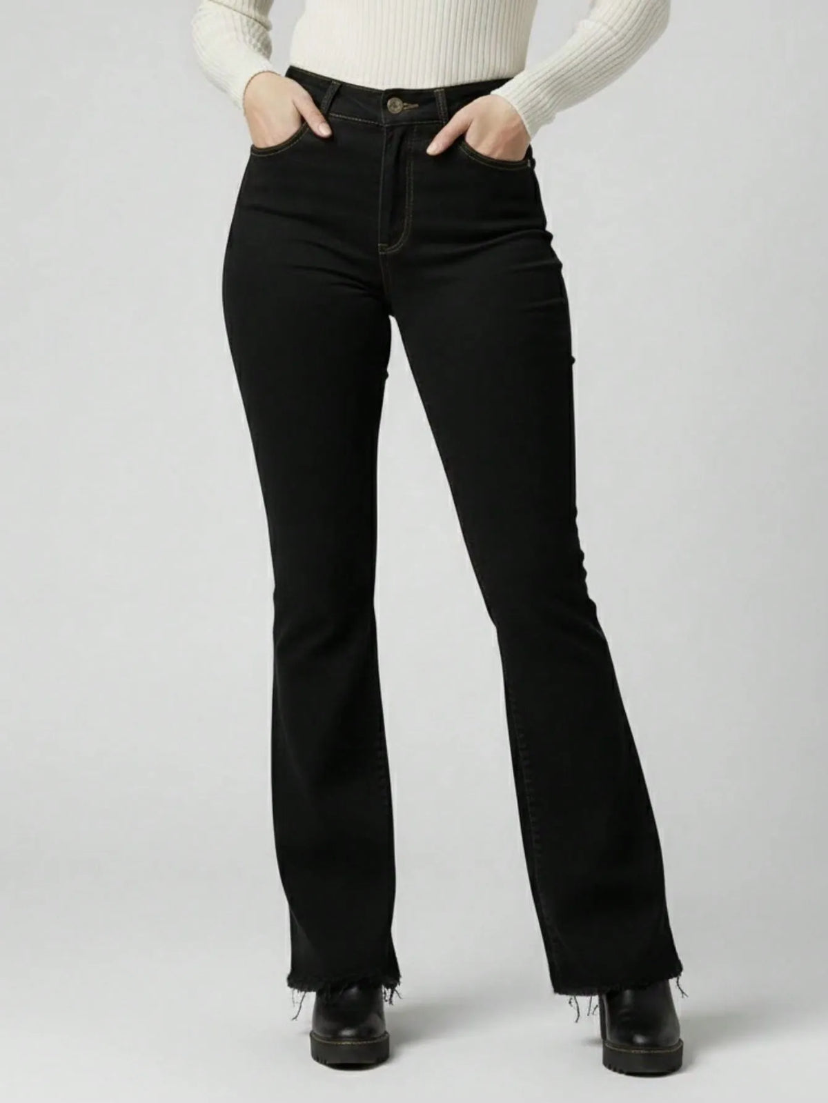 JEANS BOTA CAMPANA NEGRO
